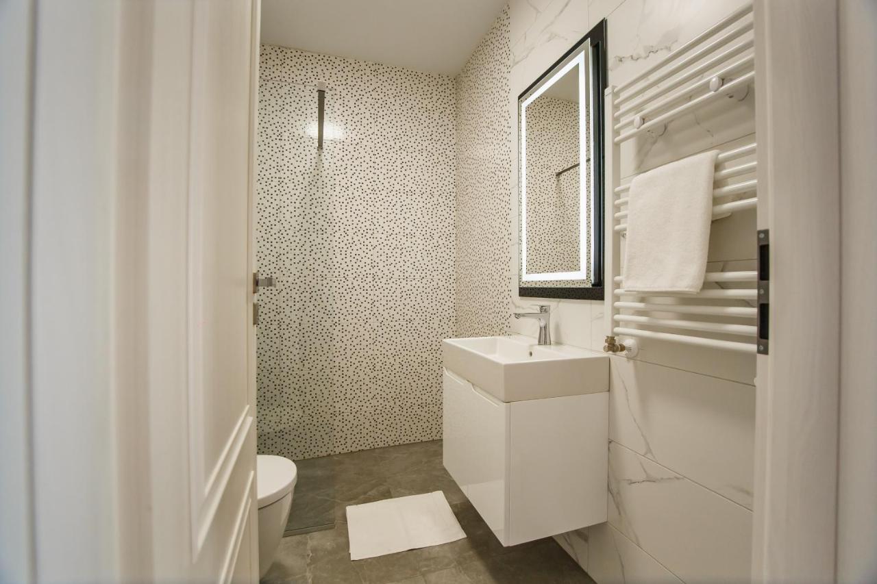 Fantastic Apartment At Prima Residence Oradea Exterior foto