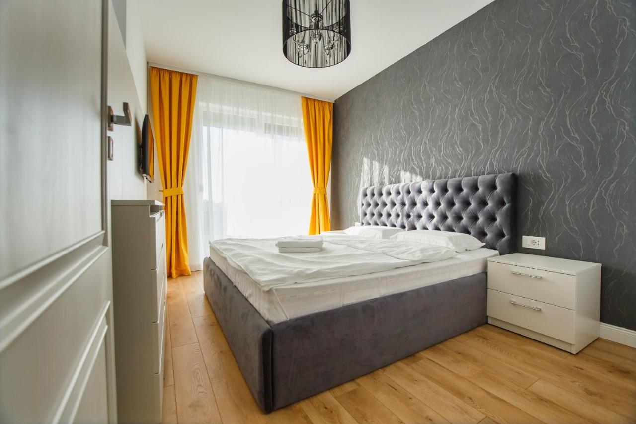 Fantastic Apartment At Prima Residence Oradea Exterior foto